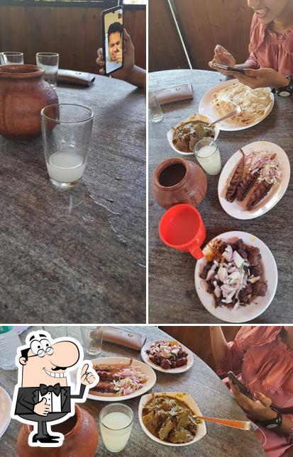 Kallu shop with good side dish