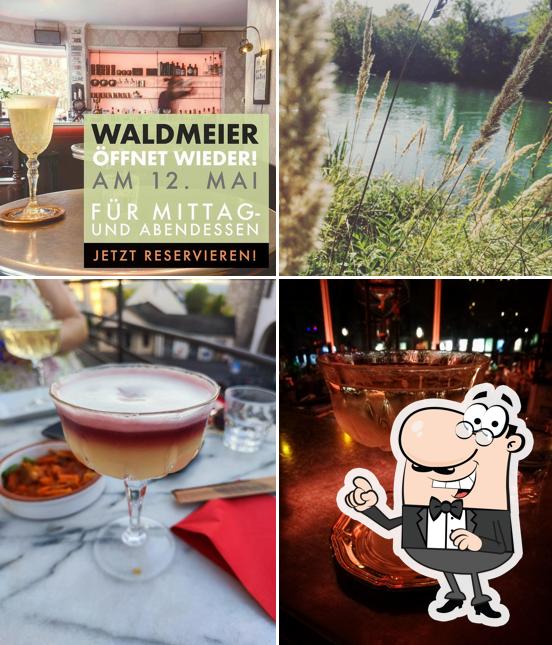 Goditi la vista dagli esterni di Waldmeier Bar & Diner