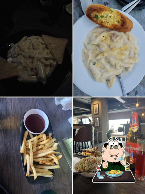 Macaroni and cheese at Hangover - Lounge Bar