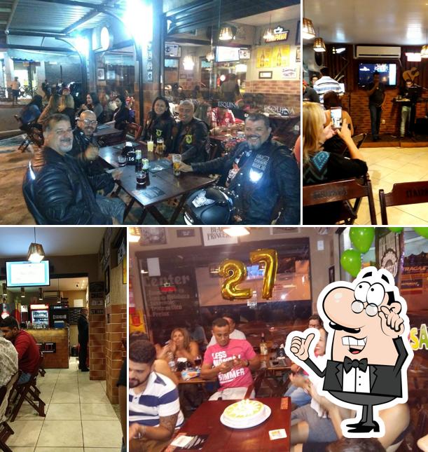 Veja imagens do interior do Esquina Grill