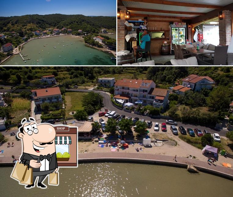 La immagine della esterno e interni di Restoran Premijer