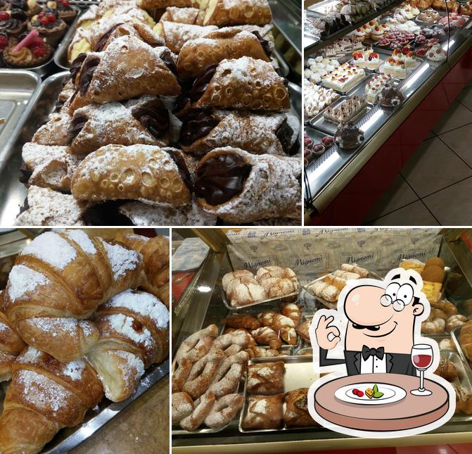 Platti al Pasticceria Mignemi