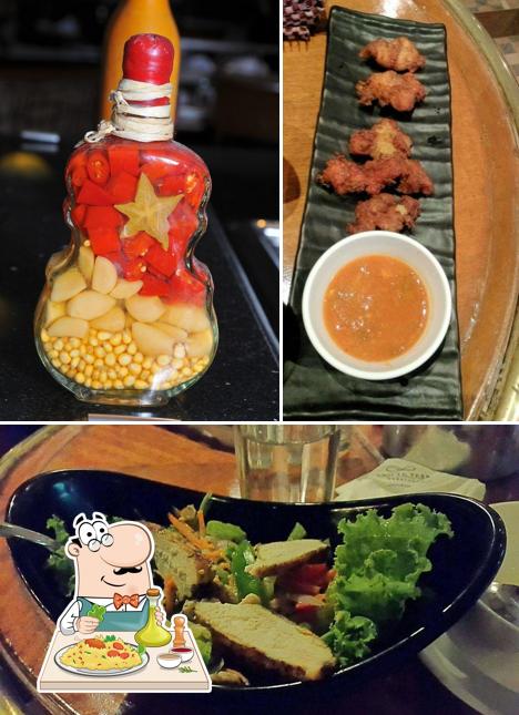 Food at Harry's Pub