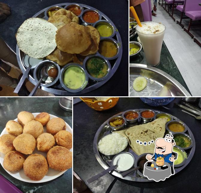 Meals at Gaytri Mevad Bhoj