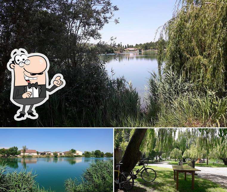 La immagine di esterno e interni da Agriturismo Al Laghet