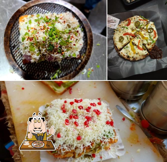 Order pizza at SSD Snacks - best cafe in karjat