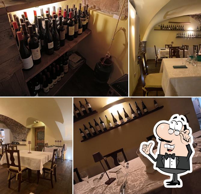 Siediti a un tavolo di La Cort Ristorante