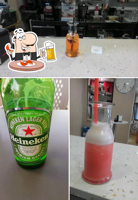 Puoi goderti un rinfrescante bicchiere di birra chiara o scura