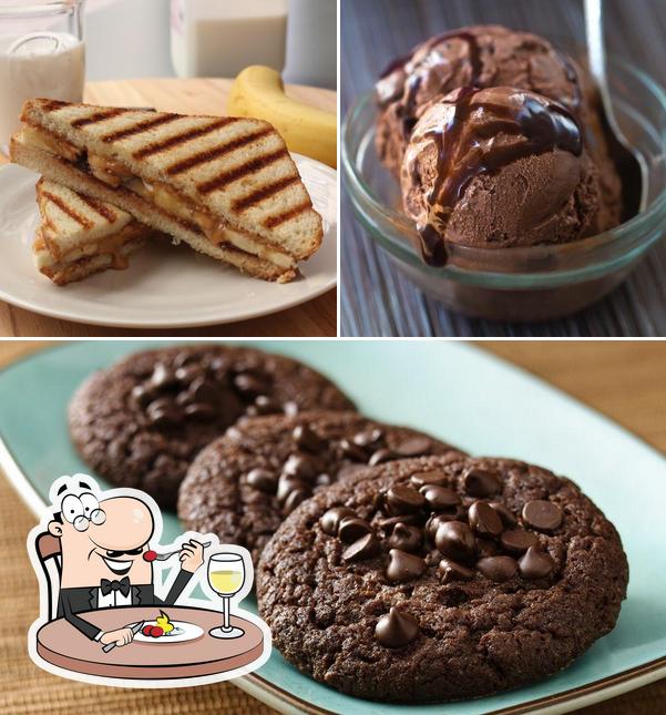 Food at GREEN STARBUCK COFFEE CAFE