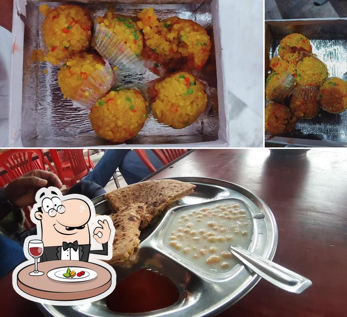 Food at Shukla Shudha Shakahari Bhojanalay