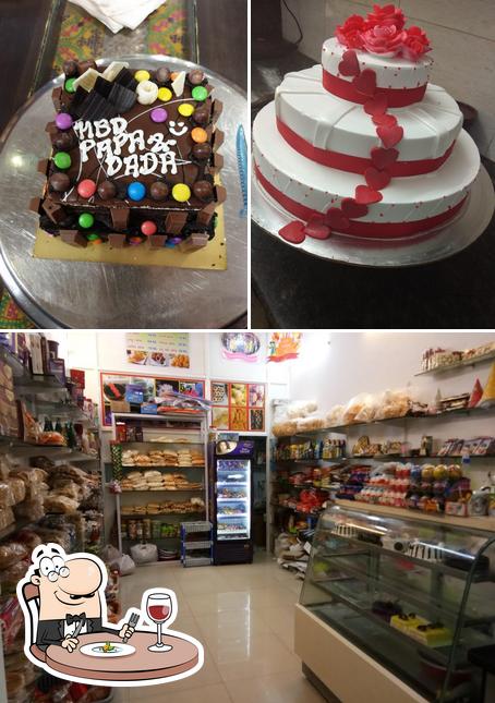 Food at Live Cake Shop