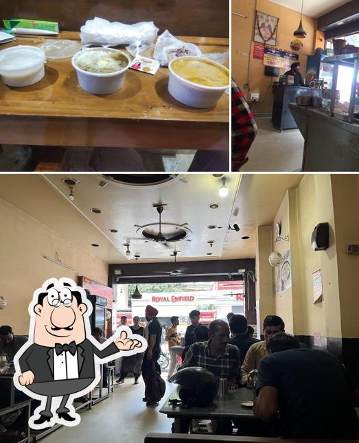 The picture of NANAK TUHADA DHABA’s interior and beverage