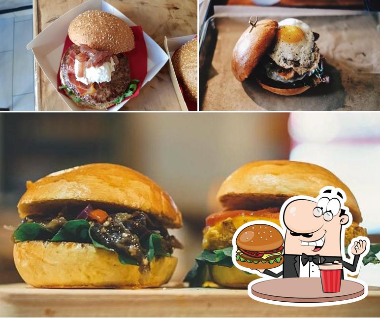 Prenditi un hamburger a Senape •CI SIAMO TRASFERITI A MILANO MARITTIMA