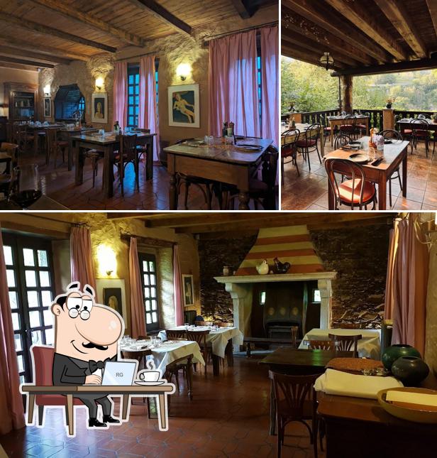 Siediti a un tavolo di Grotto Al Mater Restaurant