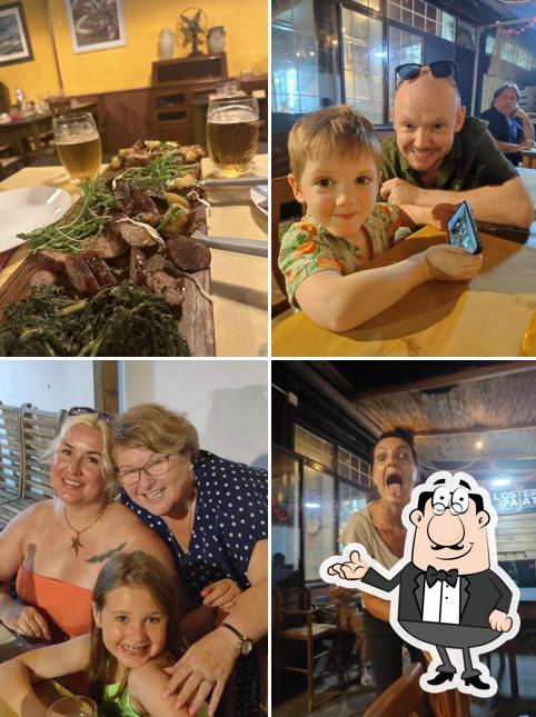 Siediti a un tavolo di L'osteria DER Pajata