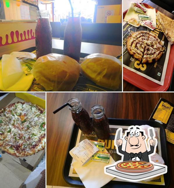 Order pizza at Burger 13 Samana