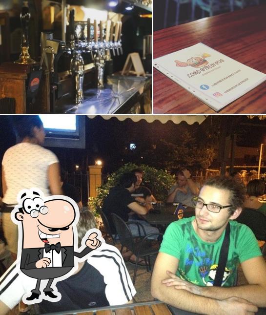 Gli interni di Lord Byron Pub