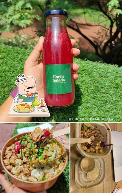 Food at Earth Salads