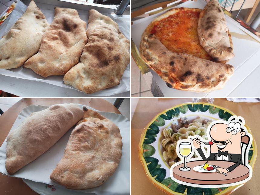 Platti al Pizzeria Trattoria L'Amalfitana - Basso Acquar