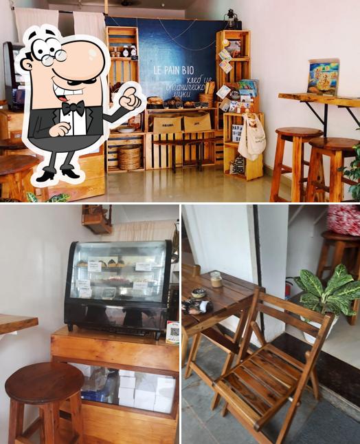 Check out how French Bakery looks inside