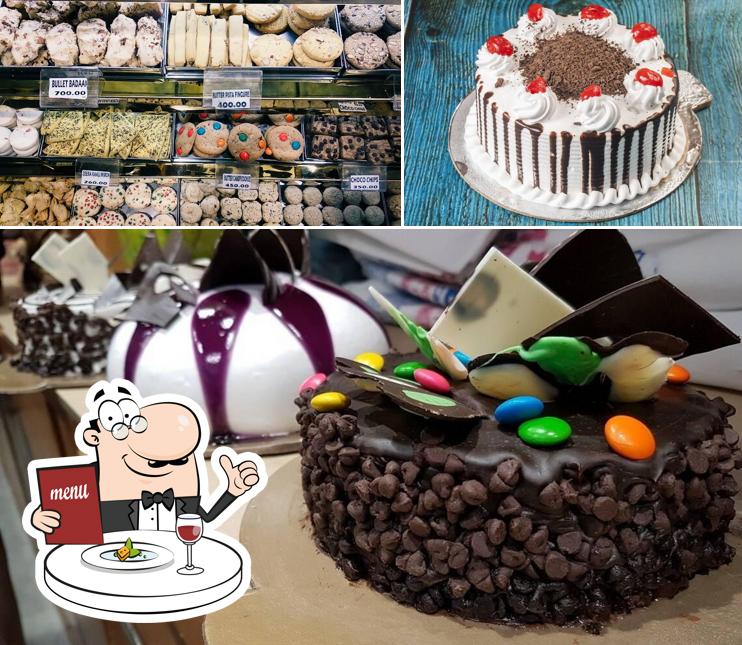 Food at Mom Bakers