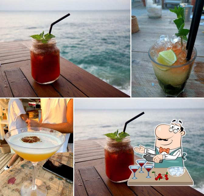 Locale Fico Fellas - Chiringuito Bar Riccione - Beach Bar Party