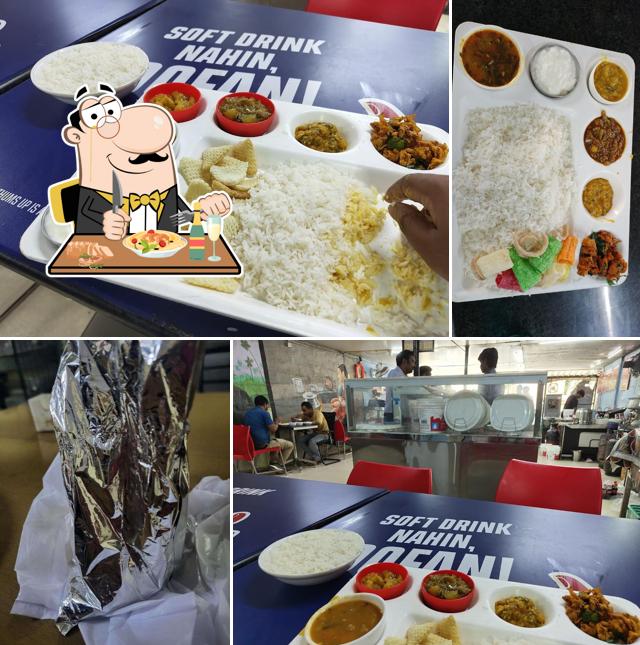 Meals at Raju Gari Vantalu