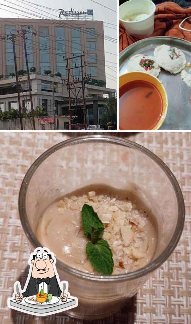 Food at Blu Pan - Hotel Radisson Blu