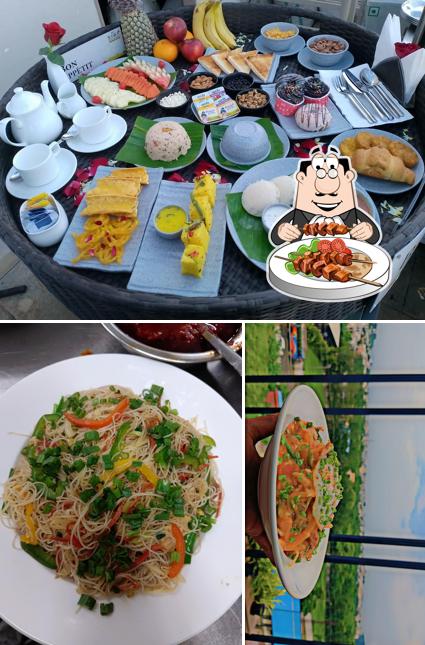 Food at Moon Mount Restaurant