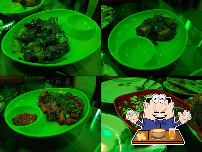 Food at Bambaiya Tadka
