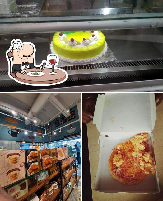 Food at Karachi Bakery