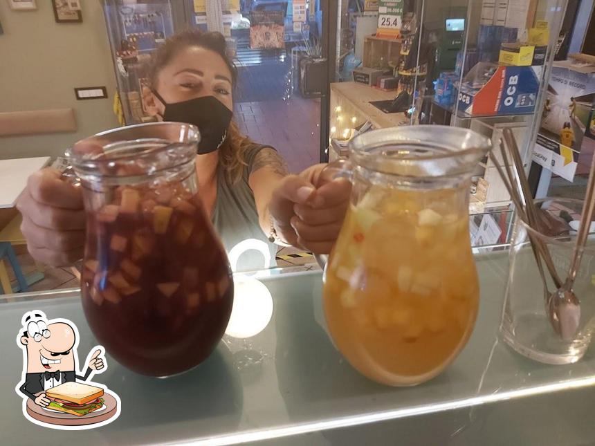 Ordina un panino a Baobar di Mireia Tantina Marin