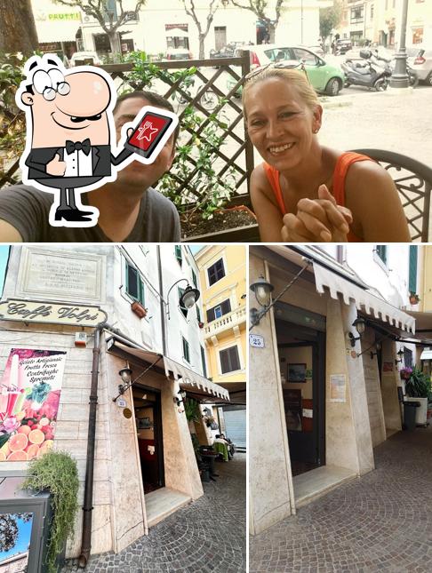 Guarda gli esterni di Caffè Volpi