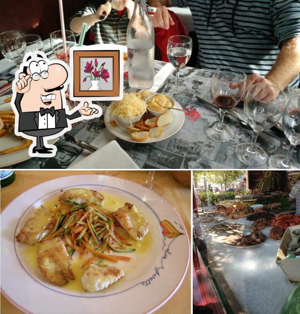 Installez-vous à l'une des tables de Chez Yvette