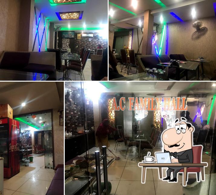 The interior of Gyan Da Dhaba