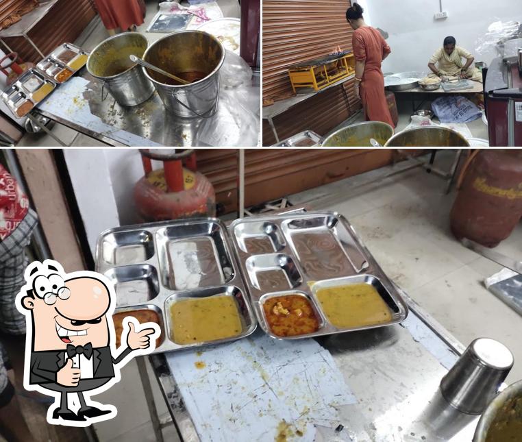 Look at this picture of इंद्रा रसोई योजना