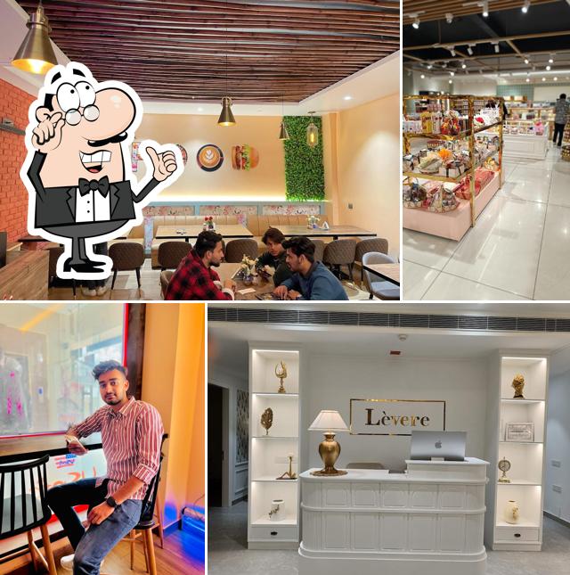 Check out how USPFC (US Pizza & Fried Chicken) looks inside
