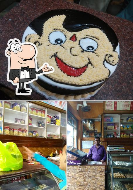 The restaurant's interior and cake