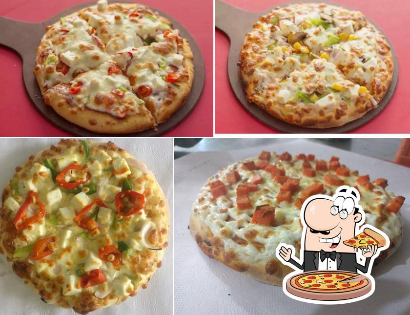 Order pizza at Da Pizza Maker
