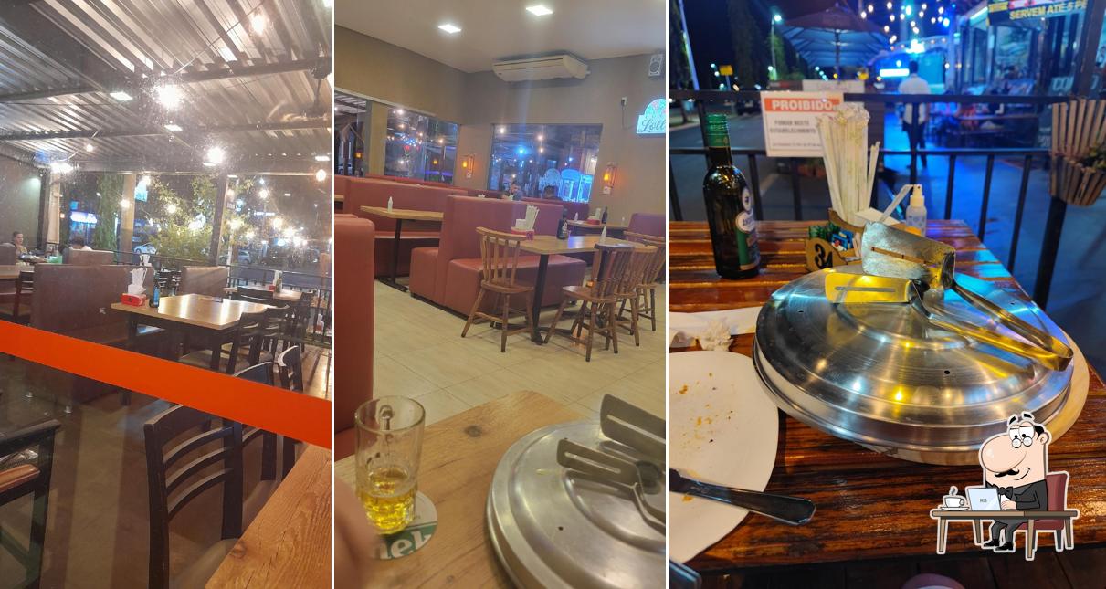 O interior do Dona Lollô Pizzaria e Restaurante