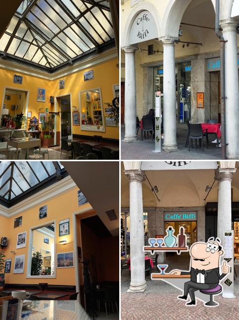 Siediti a un tavolo di Caffè Biffi