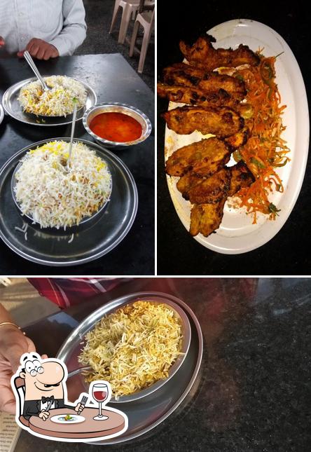 Food at Hotel Khansab Chacha