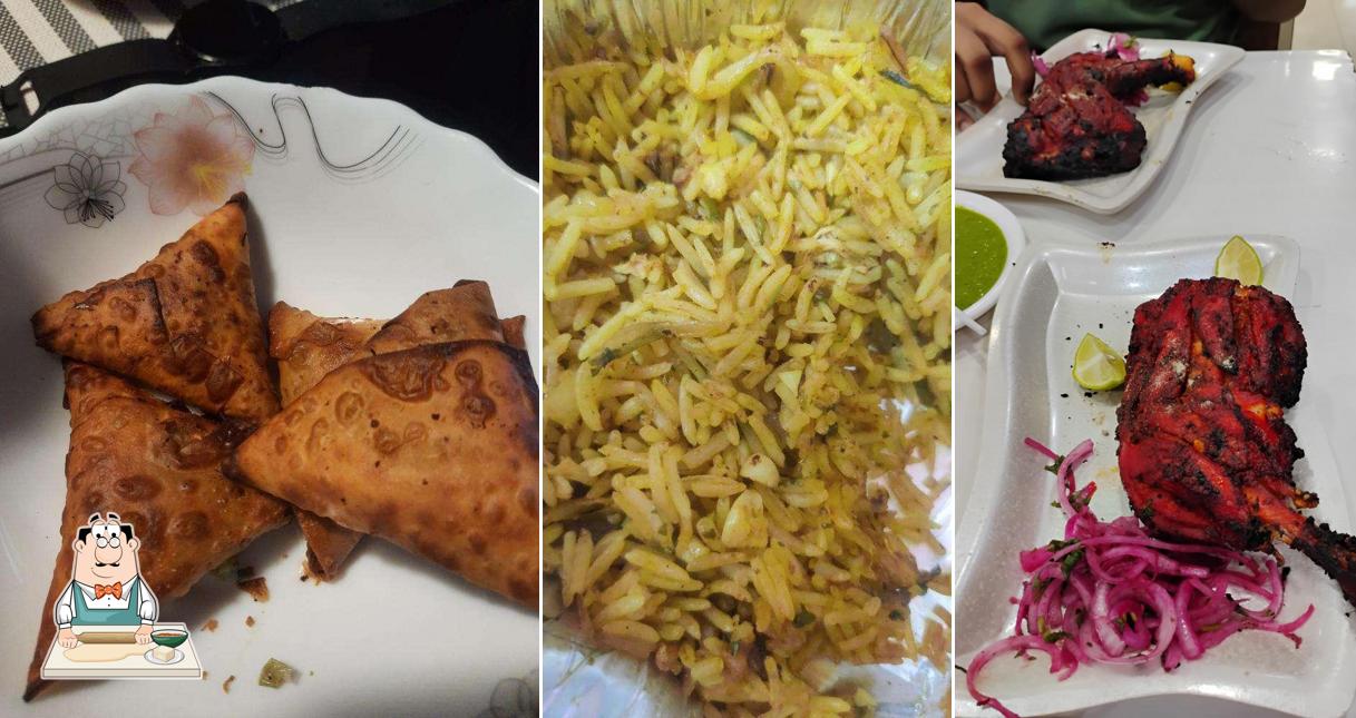 Samosa at NEW LUCKY RESTAURANT