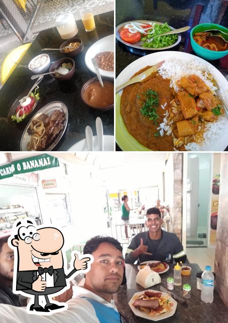 Restaurante De Costas Pra Rua