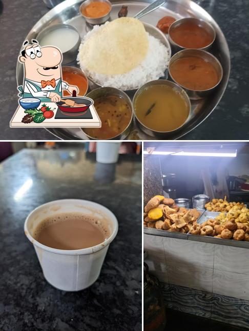 Chicken curry at Hotel Shree Ramanath Prasad