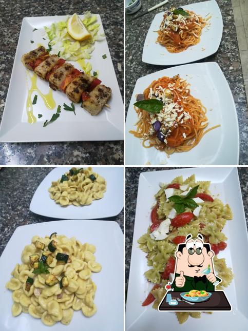 Platti al Frazzicafe' Food & Drinks