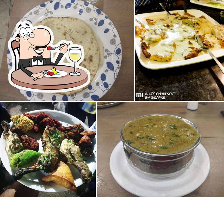 Meals at Mughal's