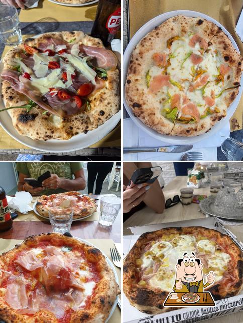 A Pizzeria Al Solito Posto, puoi ordinare una bella pizza