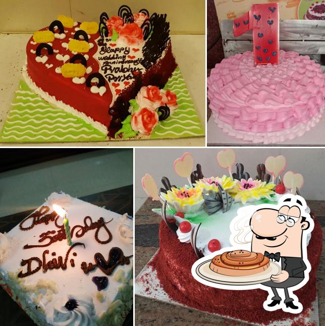 Here's a photo of KUMARAN BAKES & SWEETS