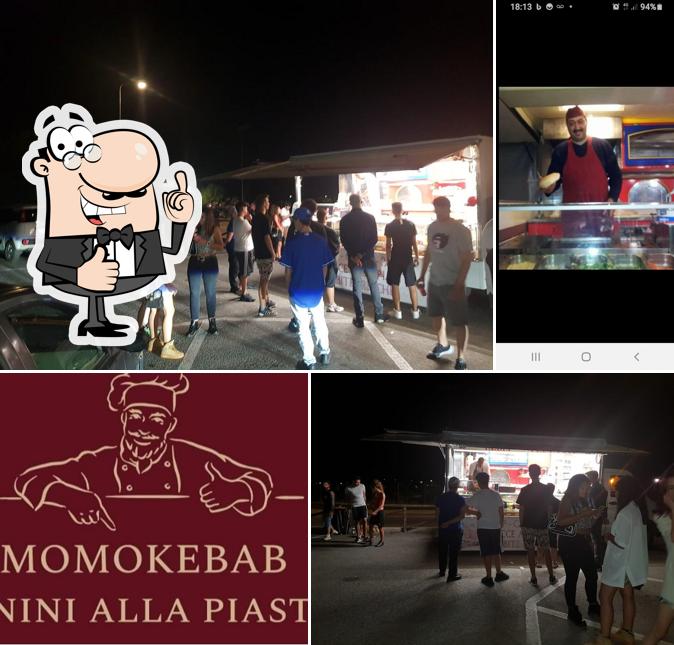 Guarda la foto di Momo Kebab